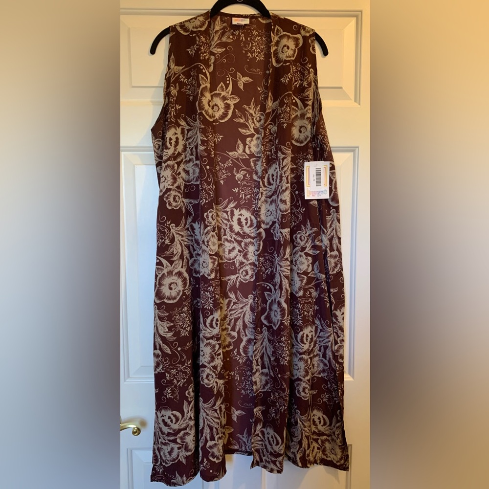 Medium LuLaRoe Joy in Mauve and Cream